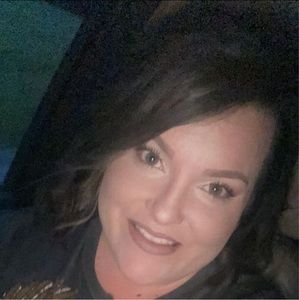 Meet your Posher, Cierra
